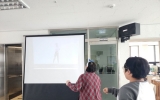 활기찬 오후 두…